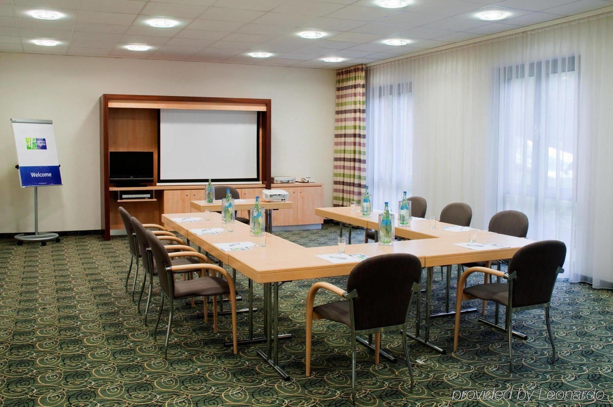 Express By Ihg 3*